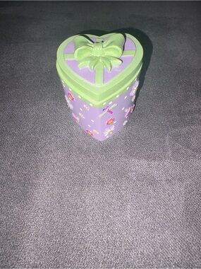 Vintage y2k Claire's trinket box